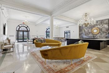 Lobby lounge